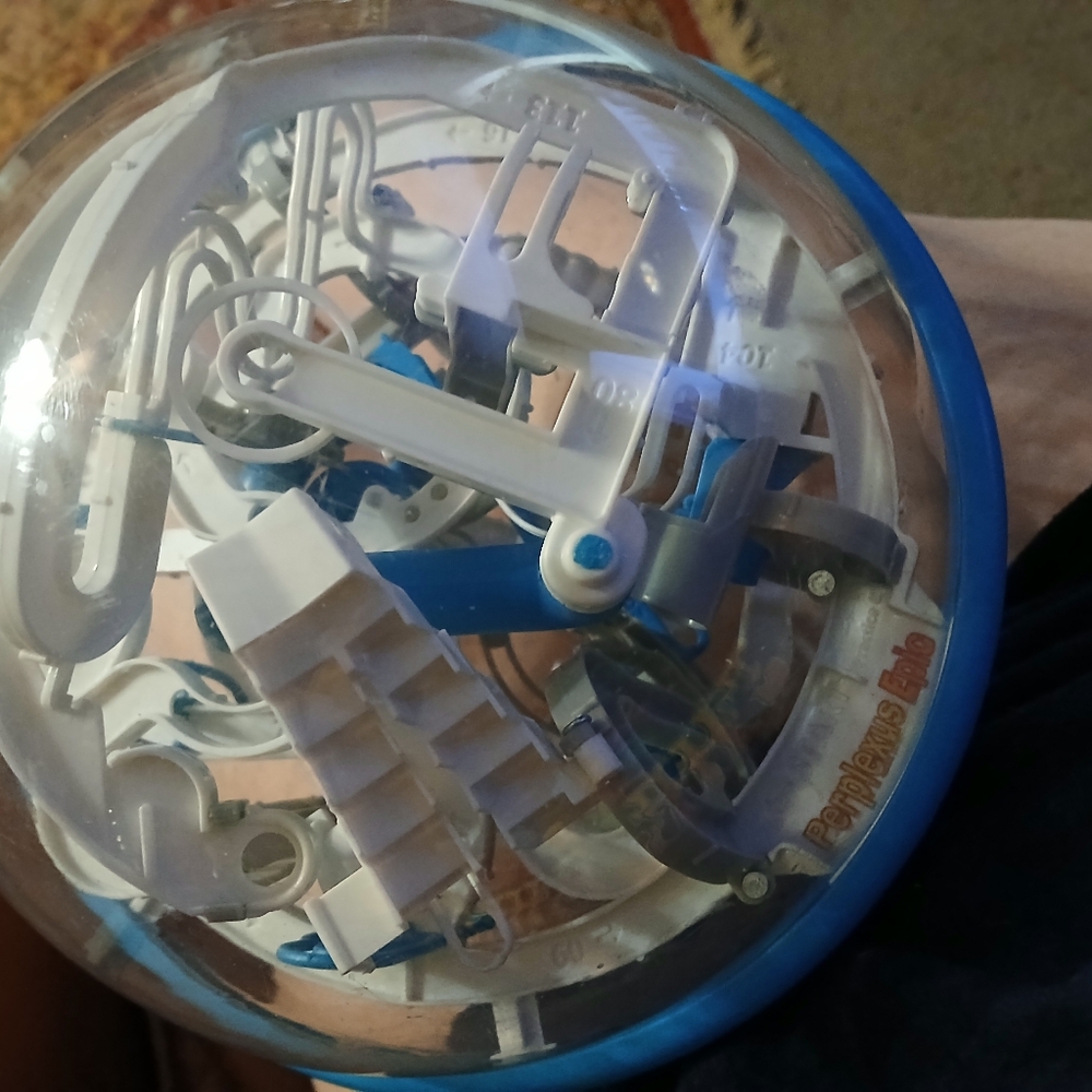 Perplexus EPIC.‎ Blue and White Puzzle Ball